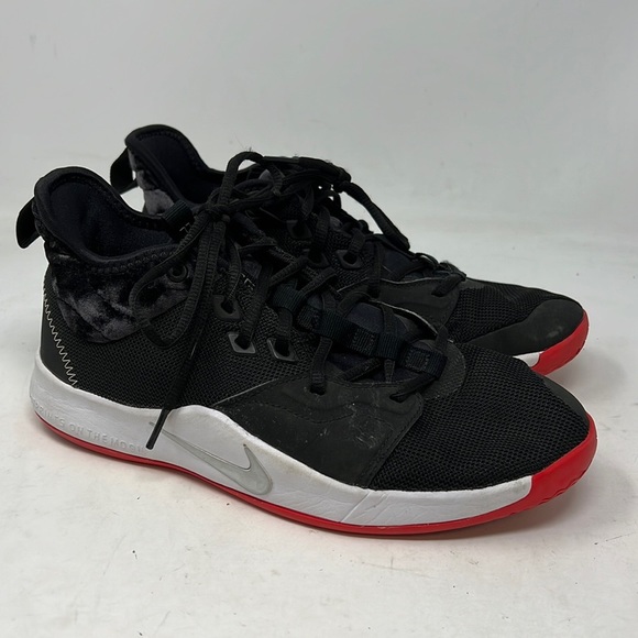 nike basketball shoes gray